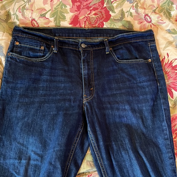 LEVIS size 36W x 30L 541 Style Jean Cotton Stretch StraightLeg ZipperFly
$79 - Picture 10 of 16